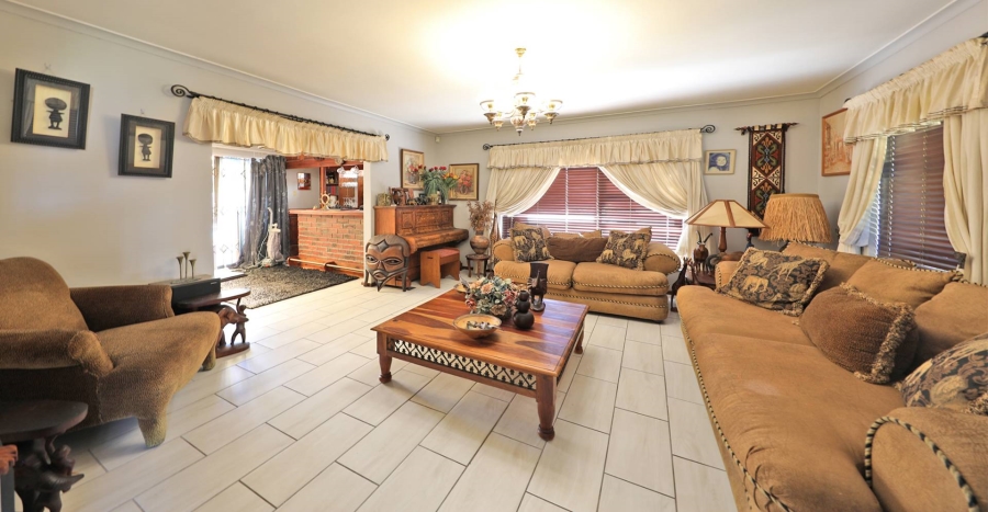 4 Bedroom Property for Sale in Panorama Western Cape